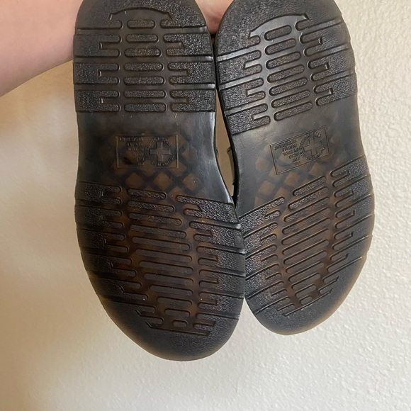 Dr Marten patent leather sandal - Picture 2 of 3